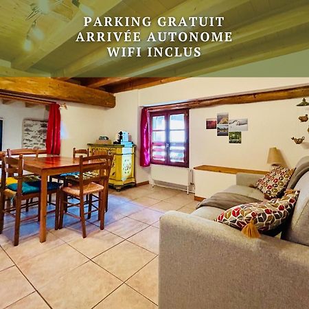 Au Pied Du Chateau- Parking Wifi Jardin - Clg Savoie Freterive Eksteriør billede