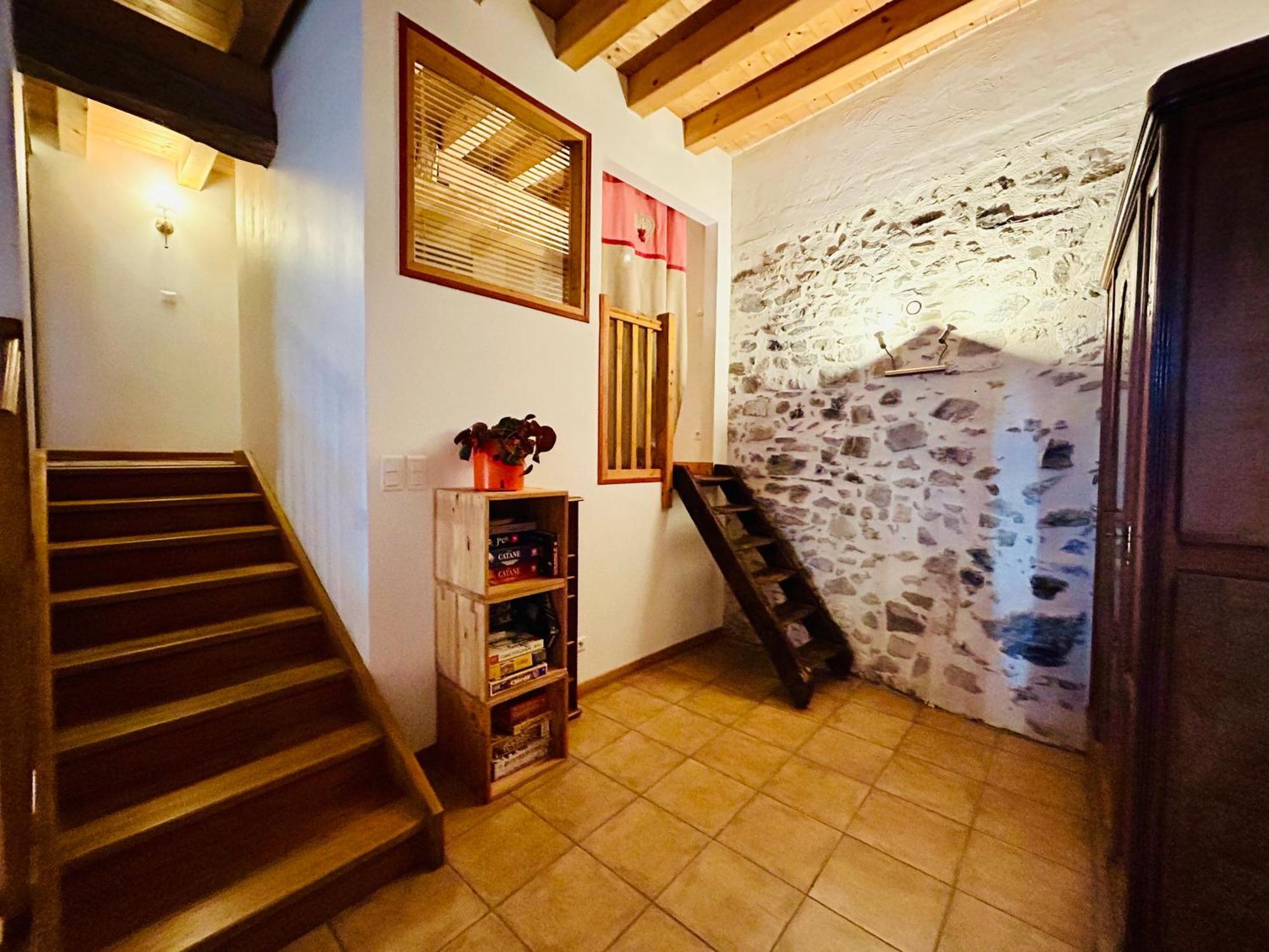 Au Pied Du Chateau- Parking Wifi Jardin - Clg Savoie Freterive Eksteriør billede
