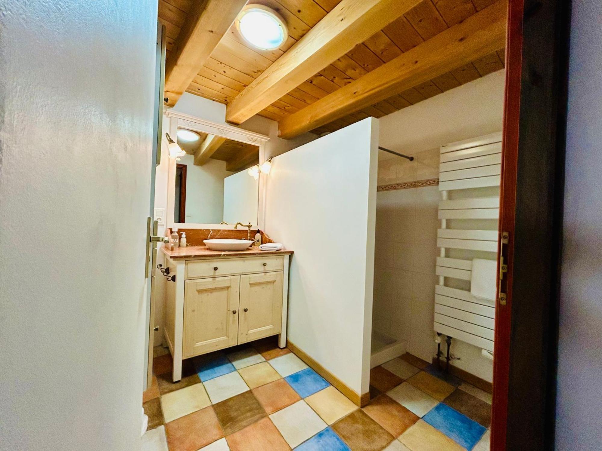 Au Pied Du Chateau- Parking Wifi Jardin - Clg Savoie Freterive Eksteriør billede