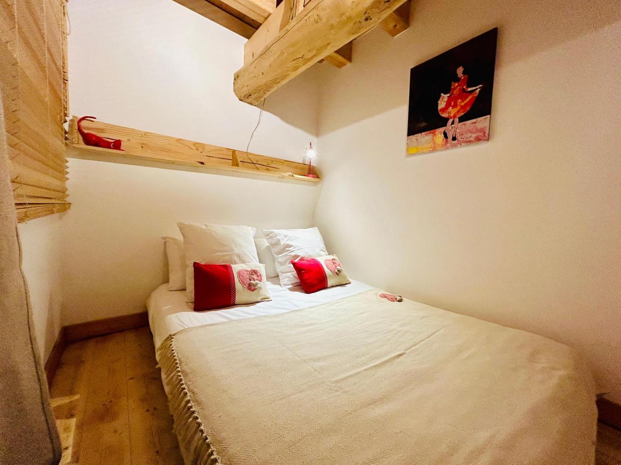 Au Pied Du Chateau- Parking Wifi Jardin - Clg Savoie Freterive Eksteriør billede