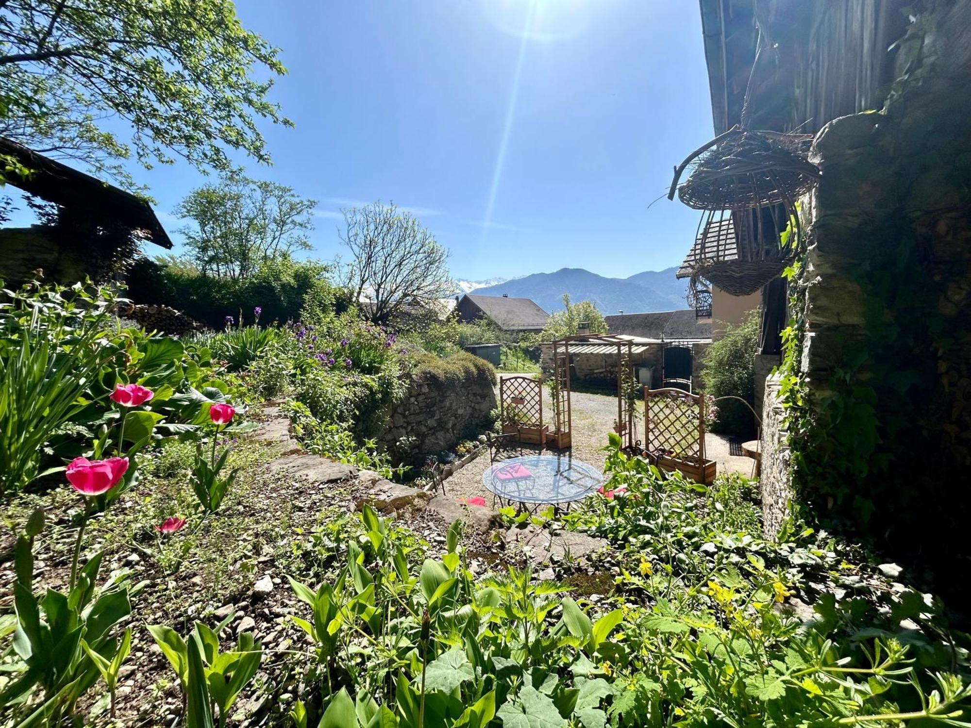 Au Pied Du Chateau- Parking Wifi Jardin - Clg Savoie Freterive Eksteriør billede